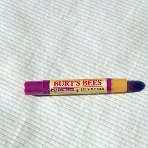 💗FREE with Bundle Burts Bees Watermelon Lip Balm